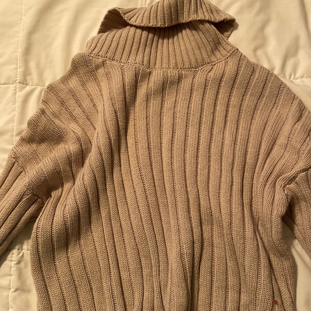 Cropped Turtleneck